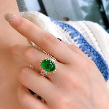 Load image into Gallery viewer, 5.2ct Vivid Green Emerald
