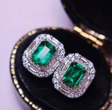 Load image into Gallery viewer, 1.9ct MUZO Green Emerald, INSIGNIFICANT OIL
