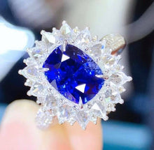 Load image into Gallery viewer, 3.09ct Unheated Royal Blue Sapphire
