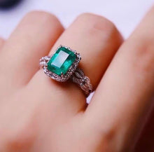 Load image into Gallery viewer, 2.4ct Vivid Green Emerald
