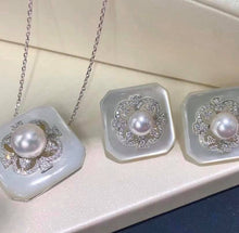 Load image into Gallery viewer, 6-8.5mm Aurora Akoya Pearls, Full Round, Flawless!!!
