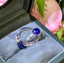 Load image into Gallery viewer, 4.10ct Royal Blue Sapphire
