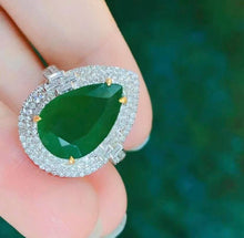 Load image into Gallery viewer, 4.45ct MUZO Green Emerald, INSIGNIFICANT Oil
