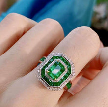 Load image into Gallery viewer, 1.4ct Vivid Green Emerald
