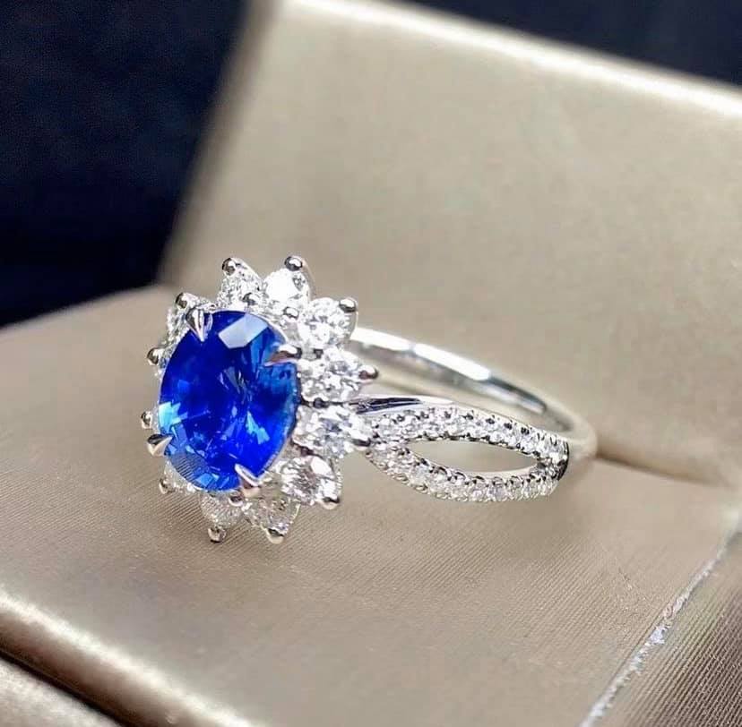 1.05ct Unheated Cornflower Blue Sapphire