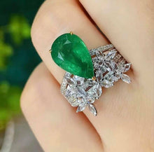 Load image into Gallery viewer, 3.05ct Vivid Green Emerald
