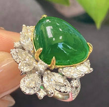 Load image into Gallery viewer, 12.37ct Vivid Green Emerald
