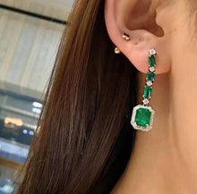 Load image into Gallery viewer, 2.77ct Vivid Green Emerald
