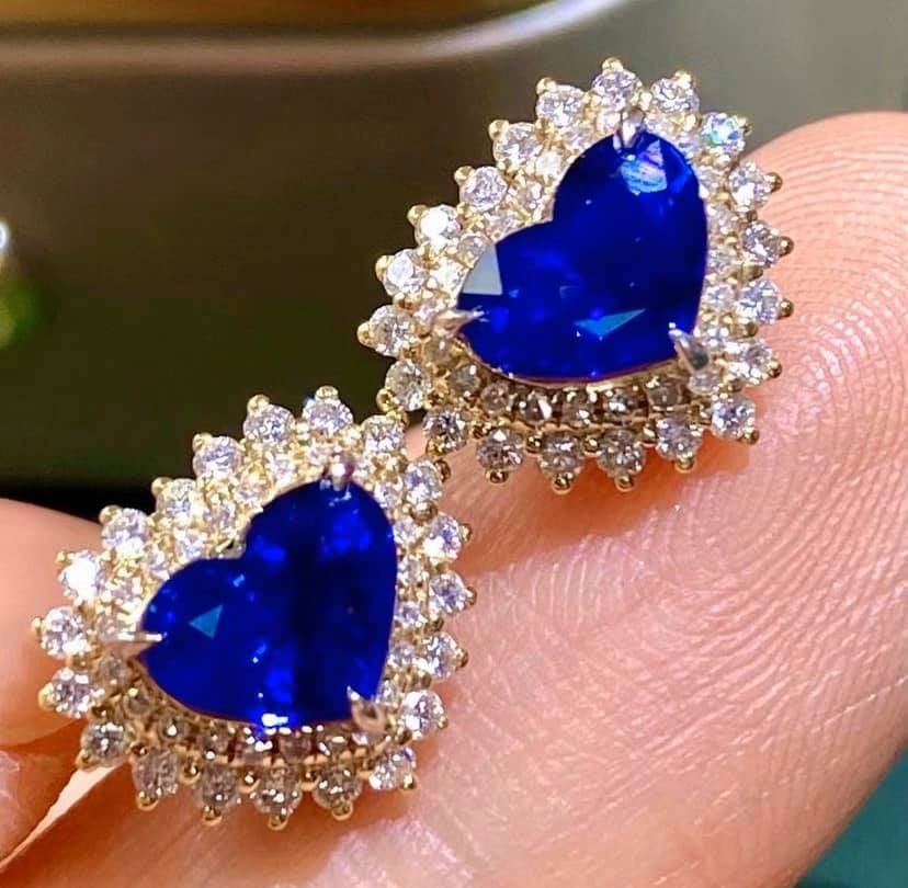 1.31 & 1.14ct Unheated Royal Blue Sapphire