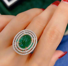 Load image into Gallery viewer, 3.66ct Vivid Green Emerald
