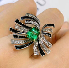 Load image into Gallery viewer, 1.754ct Vivid Green Emerald
