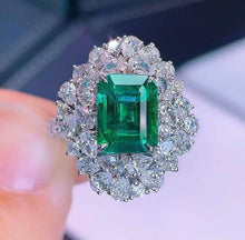 Load image into Gallery viewer, 2.23ct Vivid Green Emerald
