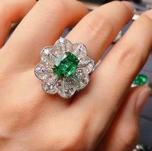 Load image into Gallery viewer, 3.07ct Vivid Green Emerald
