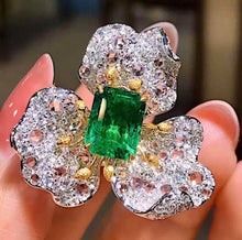 Load image into Gallery viewer, 3.7ct Vivid Green Emerald
