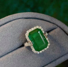 Load image into Gallery viewer, 6.35ct Vivid Green Emerald
