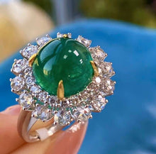 Load image into Gallery viewer, 6.1ct Vivid Green Emerald
