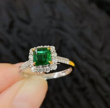 Load image into Gallery viewer, 0.8ct MUZO Green Emerald, INSIGNIFICANT Oil!
