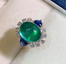 Load image into Gallery viewer, 7.77ct Vivid Green Emerald
