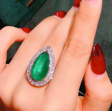 Load image into Gallery viewer, 7.92ct Vivid Green Emerald

