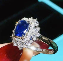 Load image into Gallery viewer, 1.5ct Royal Blue Sapphire
