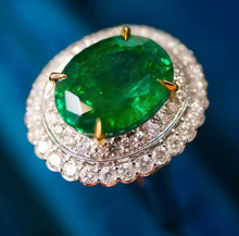 Load image into Gallery viewer, 5.32ct Vivid Green Emerald
