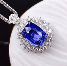 Load image into Gallery viewer, 5.05ct Unheated Color change Sapphire
