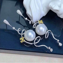 Load image into Gallery viewer, 12-13mm South Sea Pearl, Full Round, Excellent Luster, Insignificant Flaw

