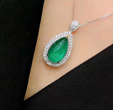 Load image into Gallery viewer, 7.92ct Vivid Green Emerald
