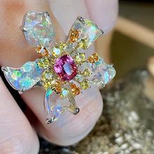 Load image into Gallery viewer, 5.8ct Opal &amp; Spinel
