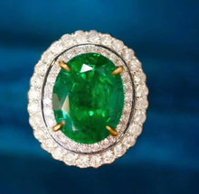 Load image into Gallery viewer, 5.32ct Vivid Green Emerald
