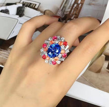Load image into Gallery viewer, 4.45ct Cornflower Blue Sapphire
