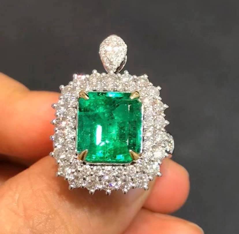 4.43ct COLUMBIA Intense Green Emerald, GLASSY PIECE!