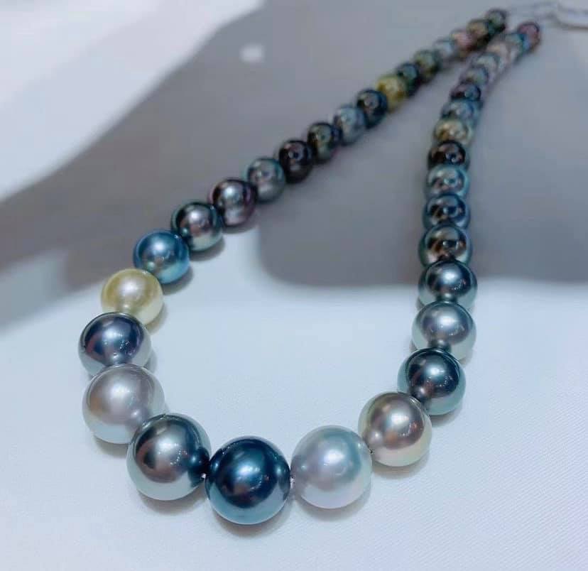 9.4-13.8mm Tahitian Pearls, Full Round, Excellent Luster, Minor Flaw!!!