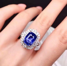 Load image into Gallery viewer, 5.05ct Unheated Color change Sapphire

