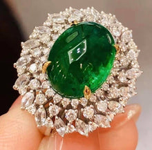 Load image into Gallery viewer, 8.03ct Vivid Green Emerald
