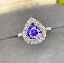 Load image into Gallery viewer, 1.57ct Unheated Color Change Sapphire
