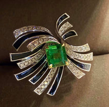 Load image into Gallery viewer, 1.754ct Vivid Green Emerald
