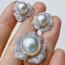 Load image into Gallery viewer, 14.3mm &amp; 9-10mm South Sea Pearls! BEST LUSTER, Full Round, FLAWLESS!
