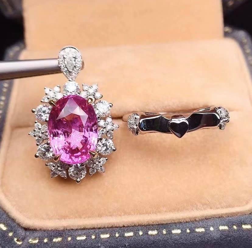 5.01ct Unheated Color change Sapphire