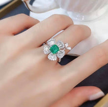 Load image into Gallery viewer, 1.04ct MUZO Green Emerald
