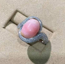 Load image into Gallery viewer, 5.58ct Conch Pearl! Deep Color, Good Flame Pattern!!!
