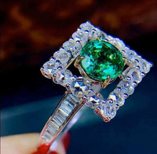 Load image into Gallery viewer, 1ct Vivid Green Emerald, Electric green
