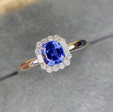 Load image into Gallery viewer, 0.85ct Blue Sapphire
