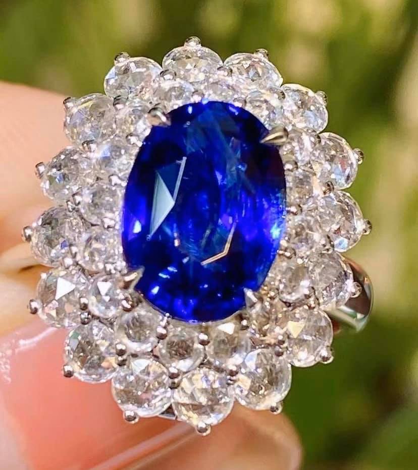 3.53ct Unheated Blue Sapphire