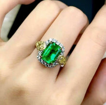Load image into Gallery viewer, 3.3ct COLOMBIA Vivid Green Emerald
