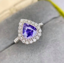 Load image into Gallery viewer, 1.57ct Unheated Color Change Sapphire
