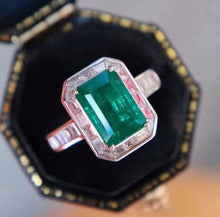 Load image into Gallery viewer, 2.05ct MUZO Green Emerald
