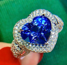 Load image into Gallery viewer, 6.09ct Cornflower Blue Sapphire
