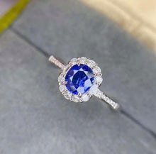 Load image into Gallery viewer, 1ct Blue Sapphire
