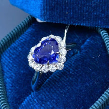 Load image into Gallery viewer, 2ct Unheated Cornflower Blue Sapphire
